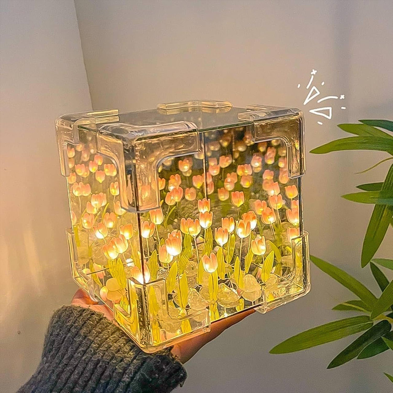 Tulip LED Night Lamp – Decorative Mirror & Light | Styleva