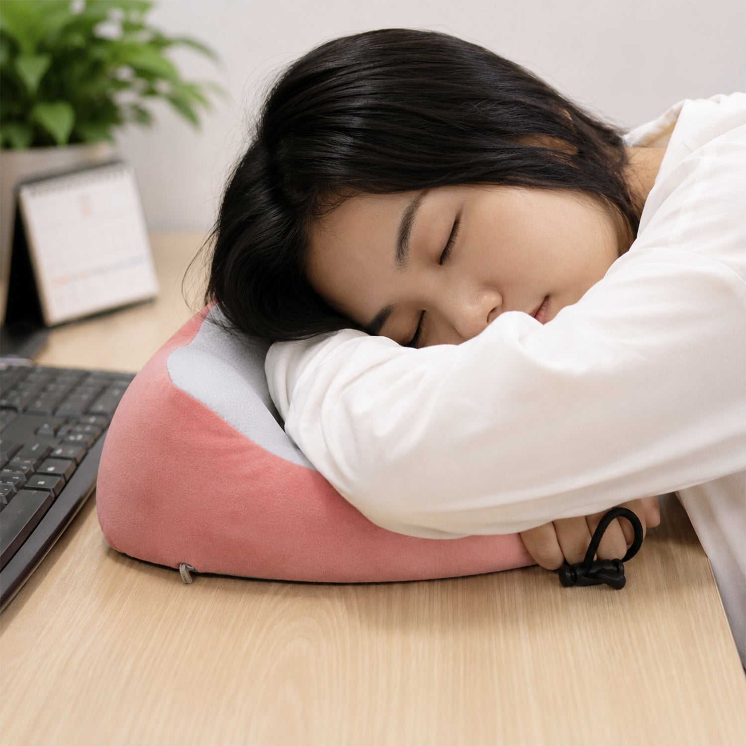 U Shaped Travel Neck Pillow with Adjustable Closure for Comfortable Trips