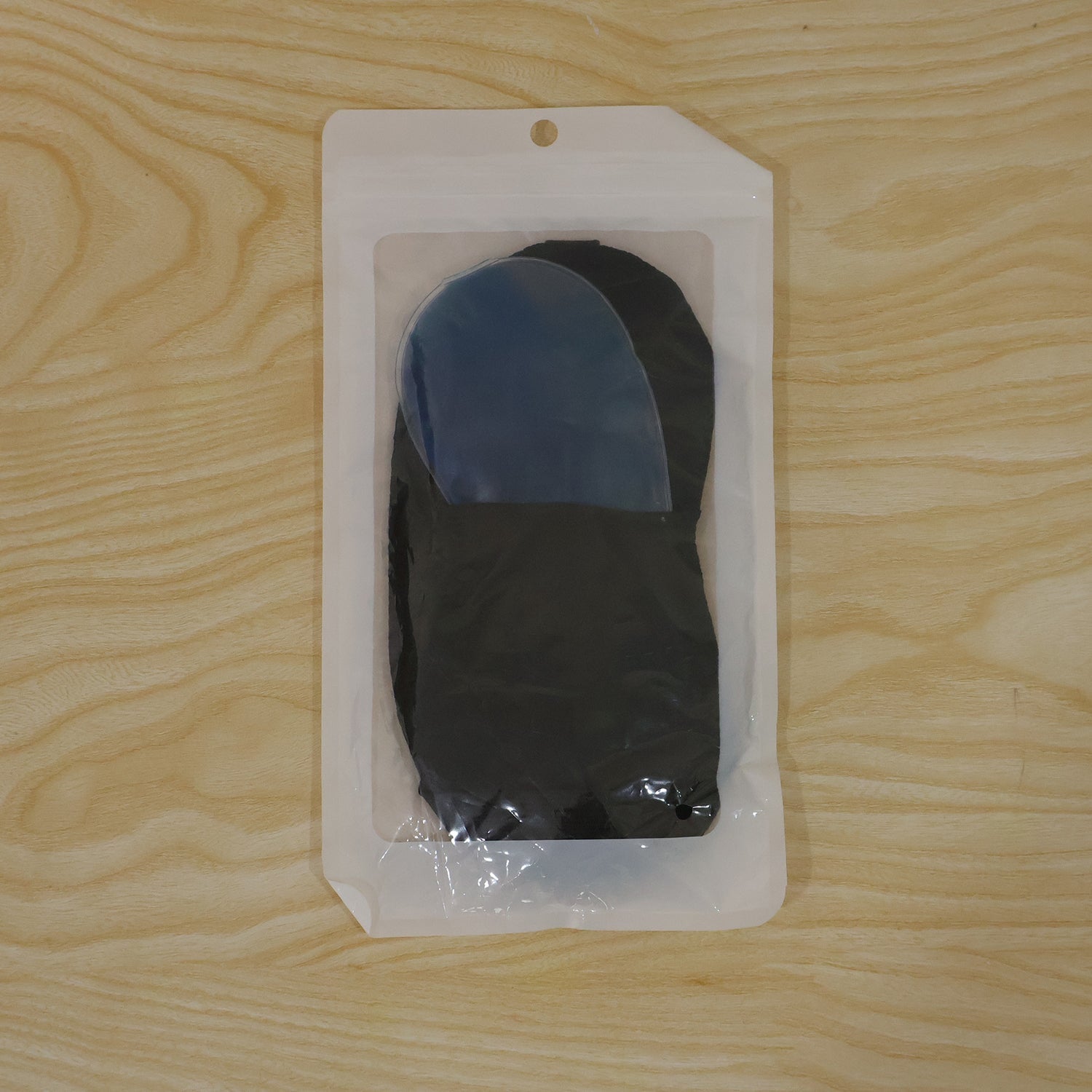 Reusable Cooling Gel Eye Mask with Soft Cover for Sleep and Relaxation